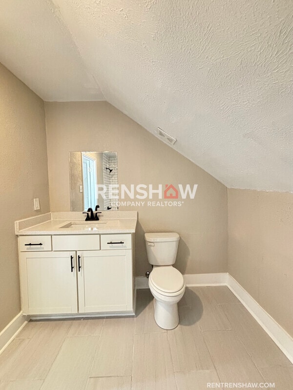 Building Photo - 59 N Willett St