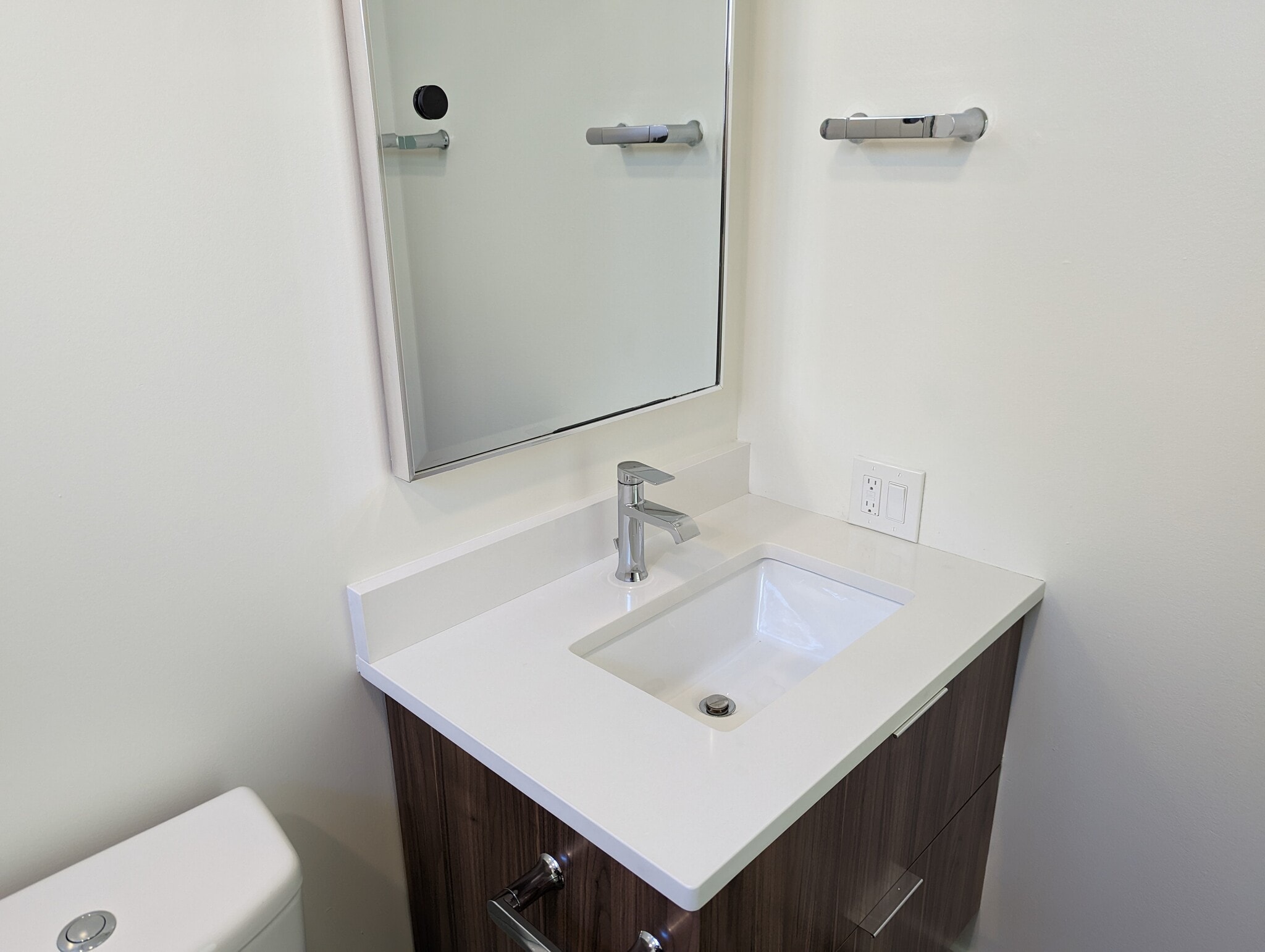 Building Photo - 1014 W Grace St