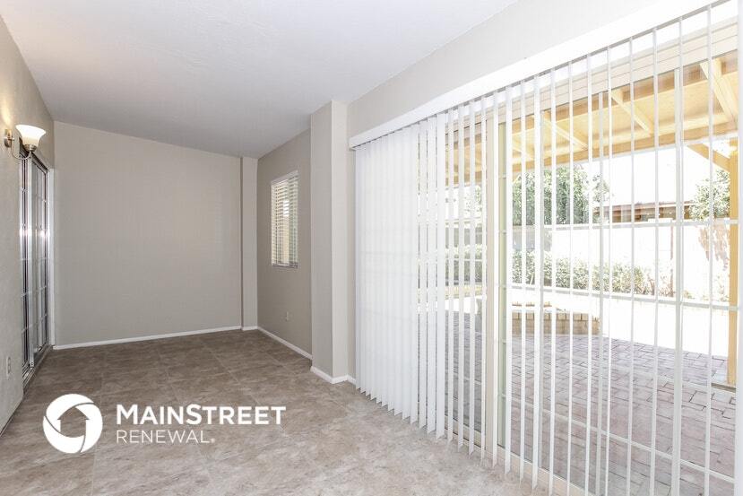 Building Photo - 6016 W Desert Cove Ave