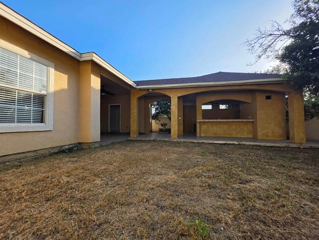 Building Photo - 246 Westham