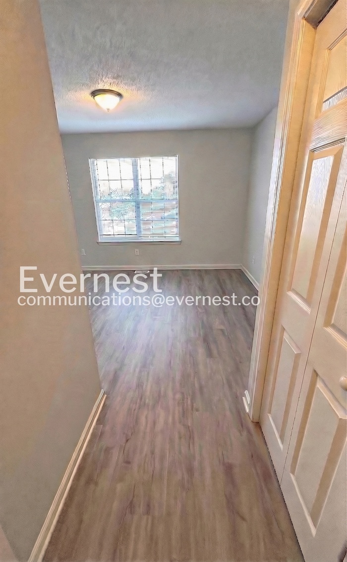 Building Photo - 2429 Brianna Dr