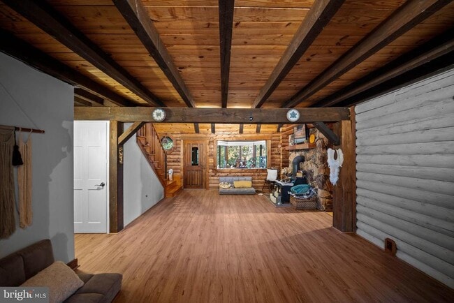 Building Photo - 15024 Wheeler Ln