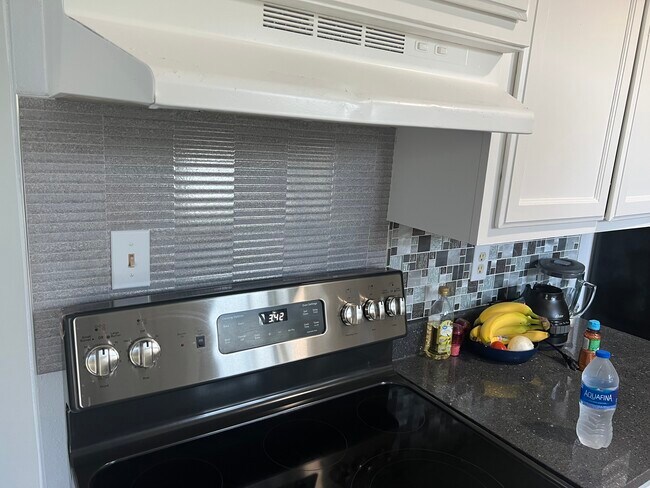 Building Photo - 54 Woodmere Ct