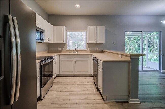 Building Photo - 6265 Ashbury Palms Dr