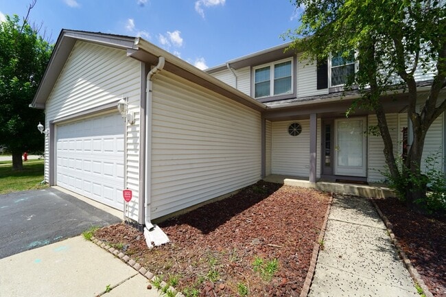 Building Photo - 1008 Southbridge Ln