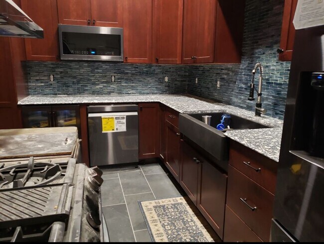 Building Photo - Offered for Rent – Available April 1, 2026 St. Lawrence Seaway Luxury Waterfront Home – Cape Vinc...