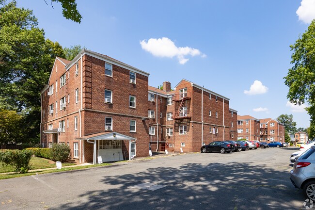 Building Photo - Edgar Gardens Apartments