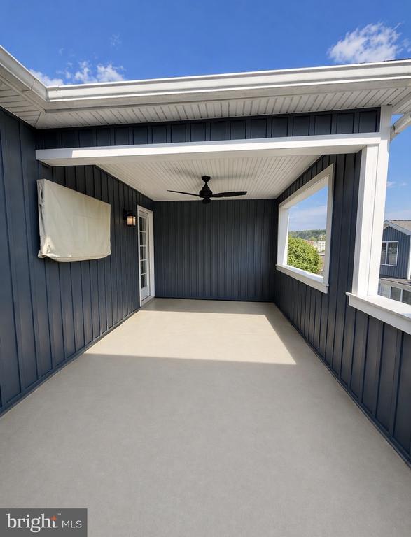 Building Photo - 903B Spring Mill Ave