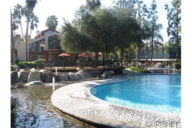 Building Photo - 1 Bedroom Resort Style Living at THE MET! ...