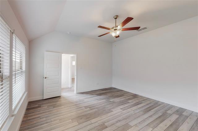 Building Photo - 272 Tallgrass Dr