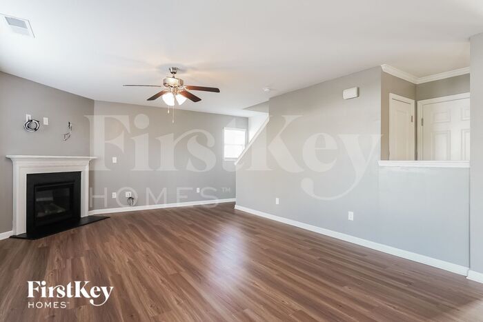 Building Photo - 1400 Glenwater Dr