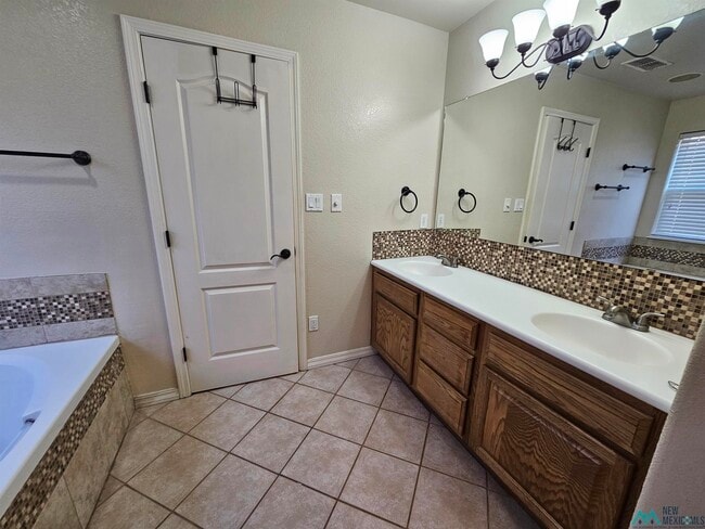 Building Photo - 3004 Hammond Blvd