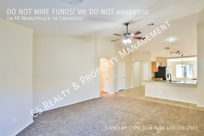 Building Photo - 16886 W Portland St