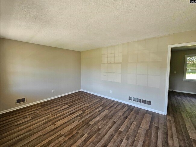 Building Photo - 3924 Trotter Rd