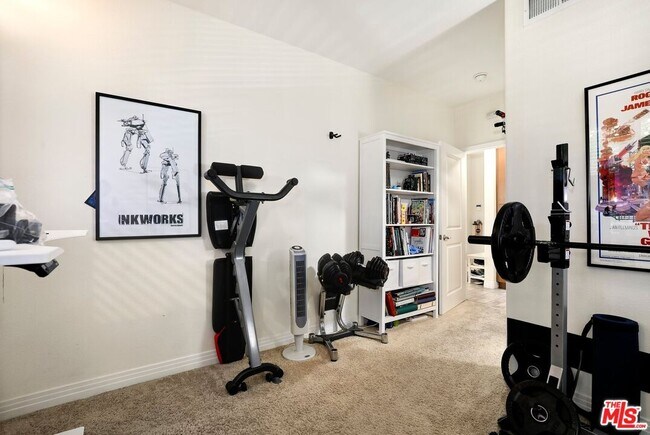 Building Photo - 7100 Playa Vista Dr