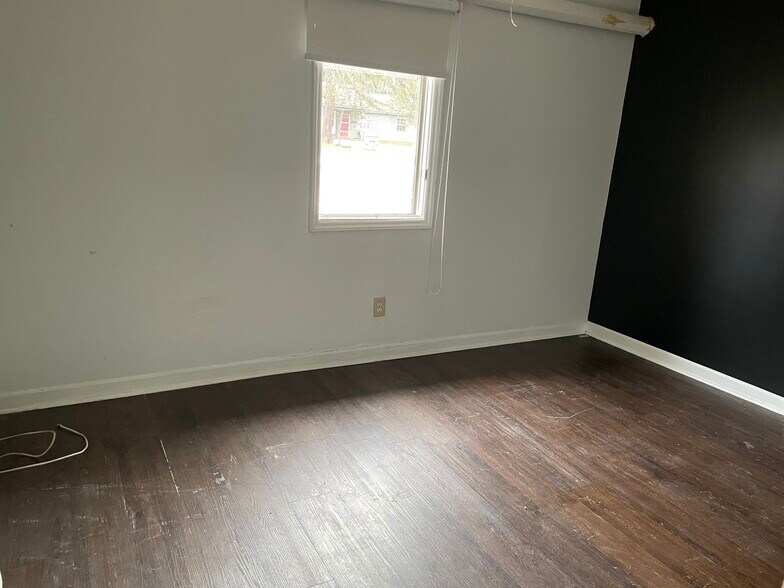 Building Photo - 110 Bratton St