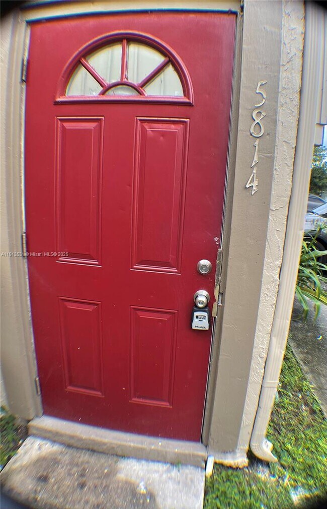 Building Photo - 5814 NW 22nd St