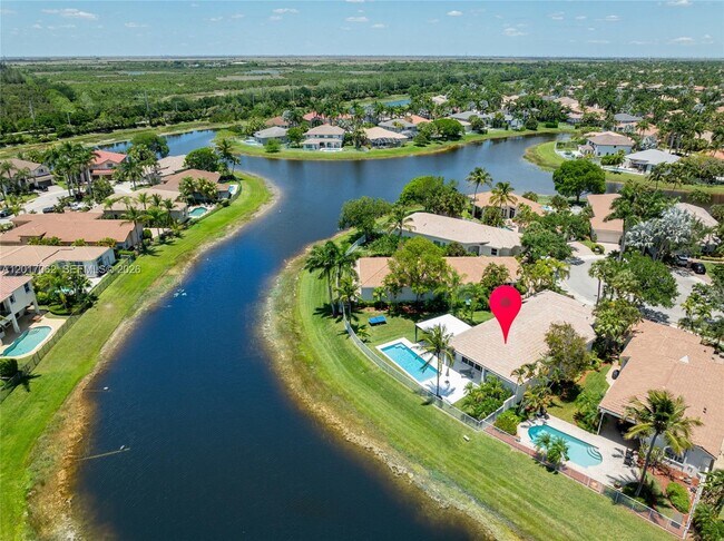 Building Photo - 2576 Bay Pointe Dr