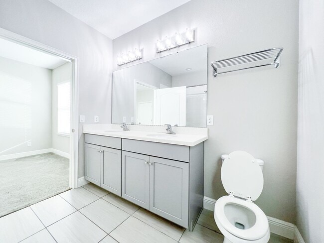 Building Photo - Luxury 4-Bedroom Townhome in Laureate Park – Now Available!