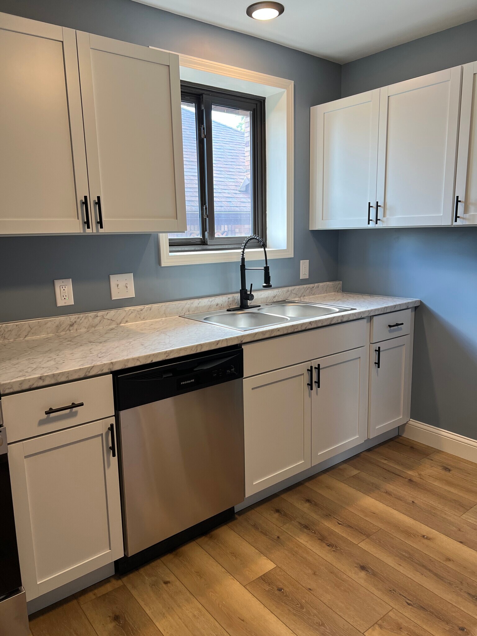 Kitchen - 3014 Maywood Ave