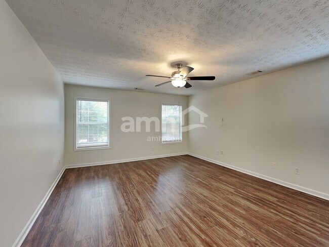 Building Photo - 643 Bartow Dr