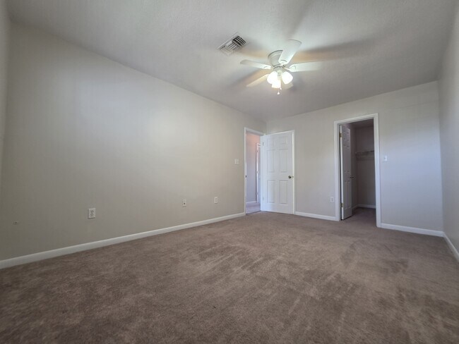 Building Photo - 1448 Tina Dr