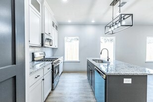 Building Photo - 2113 20th St