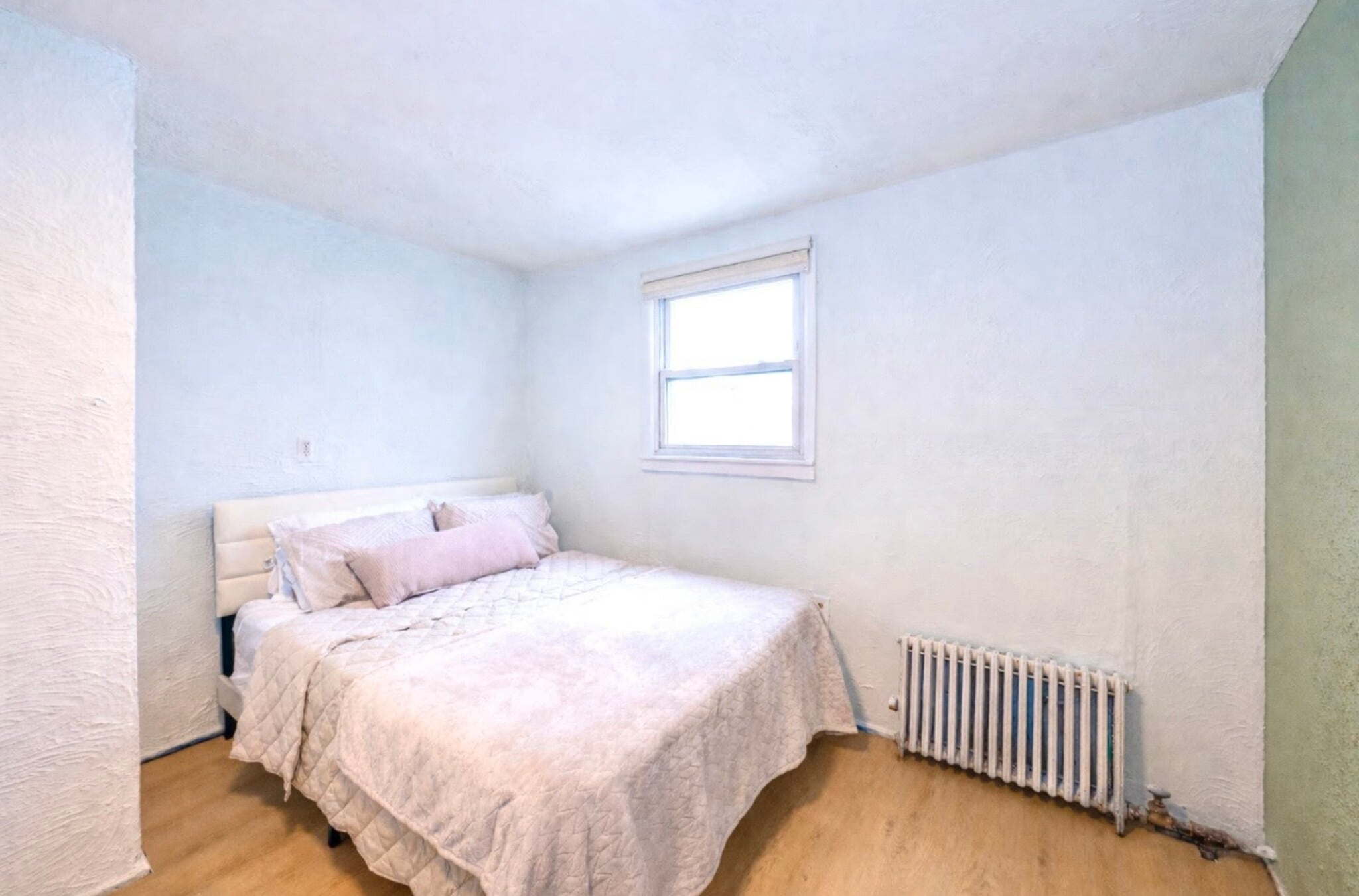 Building Photo - 45 Essex Ave