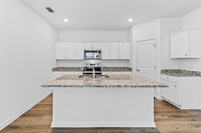 Building Photo - 224 Night Riders Wy