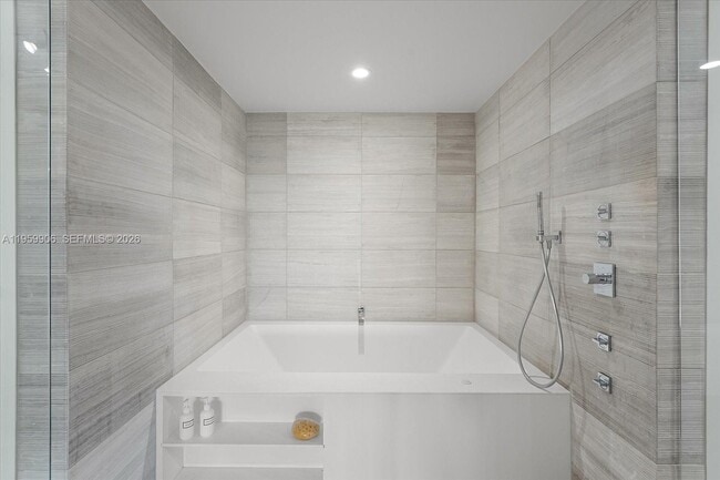 Building Photo - 4701 Meridian Ave