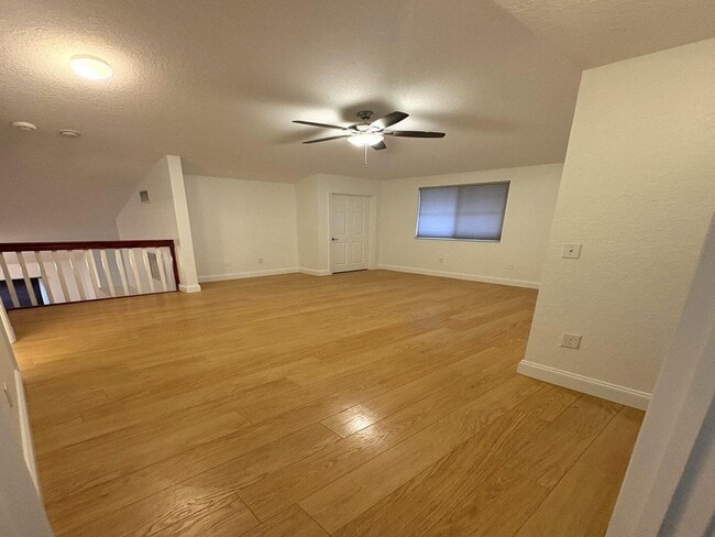 Building Photo - 2000 NW 99th Way