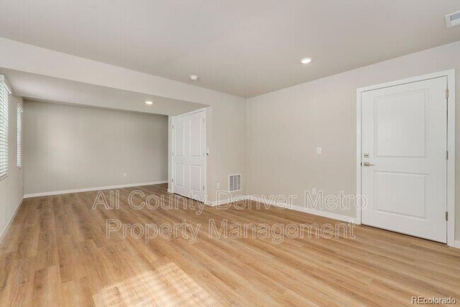 Building Photo - 15195 W 68th Pl