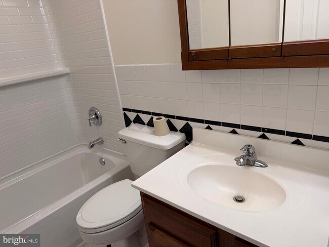 Building Photo - 7285 Clyde Jones Rd