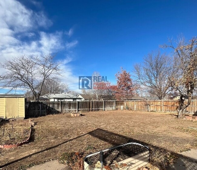 Building Photo - 918 Mesa Ct