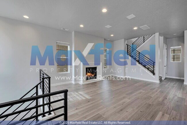 Building Photo - Brand New - Modern Living / 4BD 2.5 BTH 2GAR / Home in Lehi