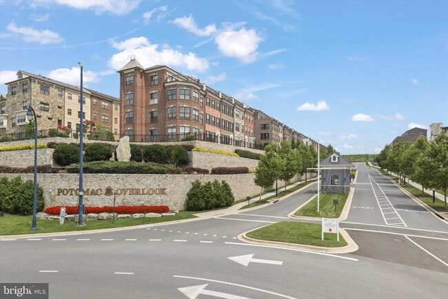 Building Photo - 501 Triggerfish Dr
