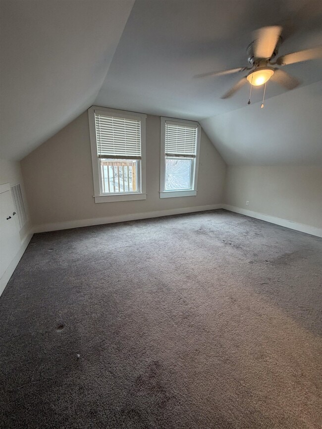 Building Photo - 24 Hill St