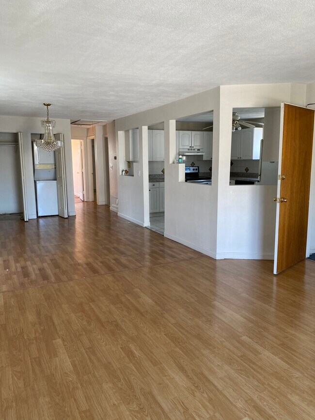 Building Photo - 41 High St