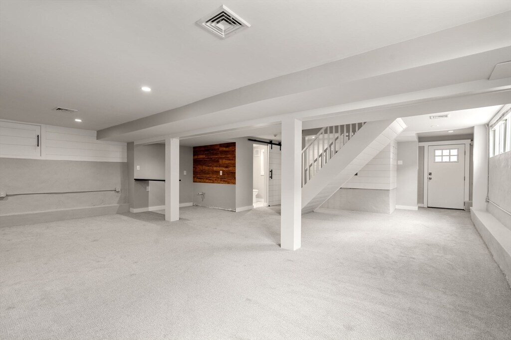 Building Photo - 176 Winthrop Shore Dr