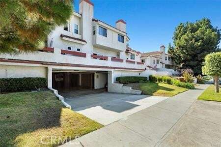 Building Photo - 2740 Gramercy Ave