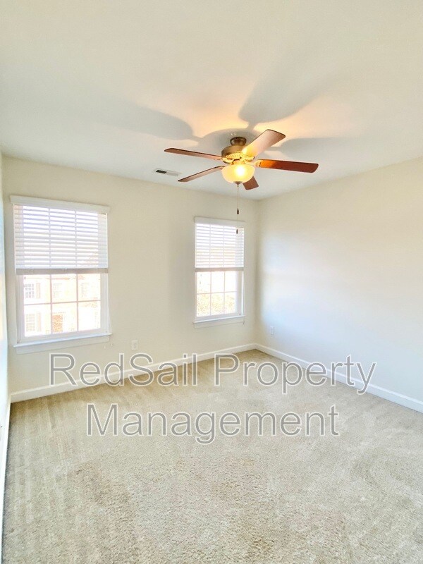 Building Photo - 116 Peyton Randolph Dr