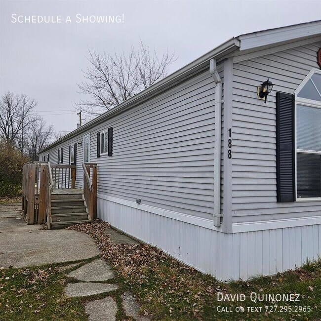 Building Photo - 2737 W Washington Center Rd