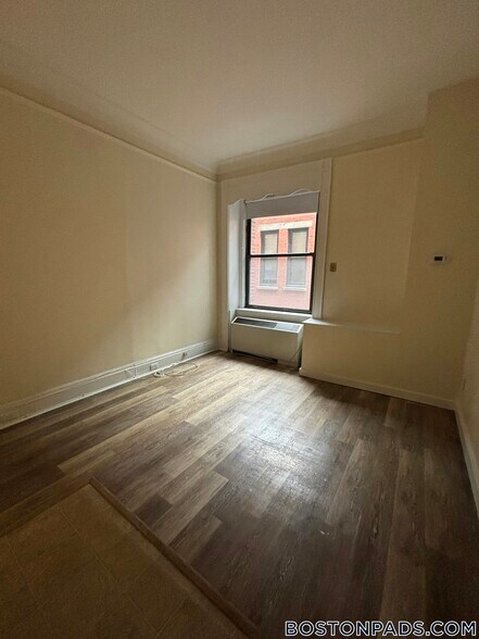 Building Photo - 62 Boylston St