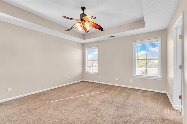 Building Photo - 16 Bushwood Dr