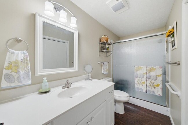 Building Photo - 392 Minga Rd