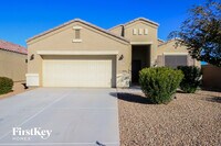 Building Photo - 4742 E Pearl Rd