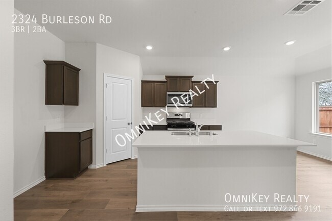 Building Photo - 2324 Burleson Rd