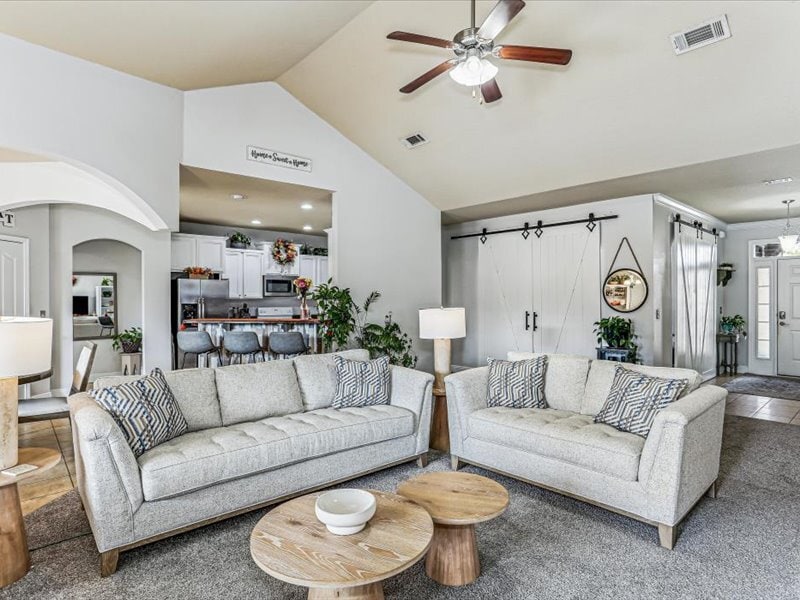 Building Photo - 405 Pendo Pl