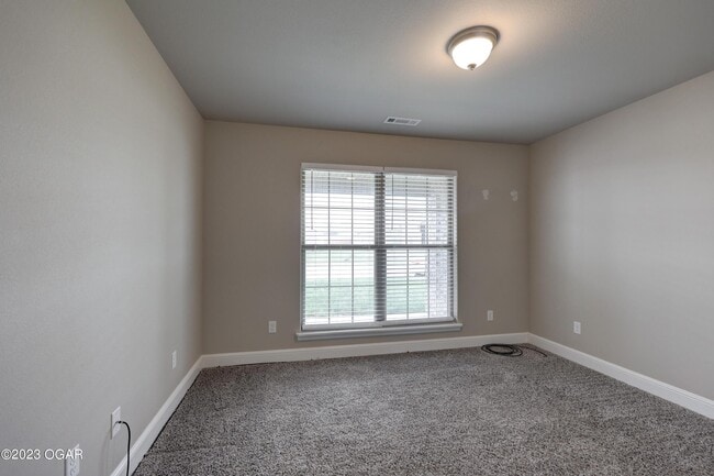 Building Photo - 2030 Mardale Cir