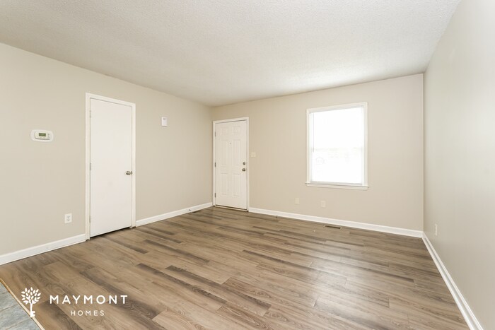 Building Photo - 2010 Glenside Dr